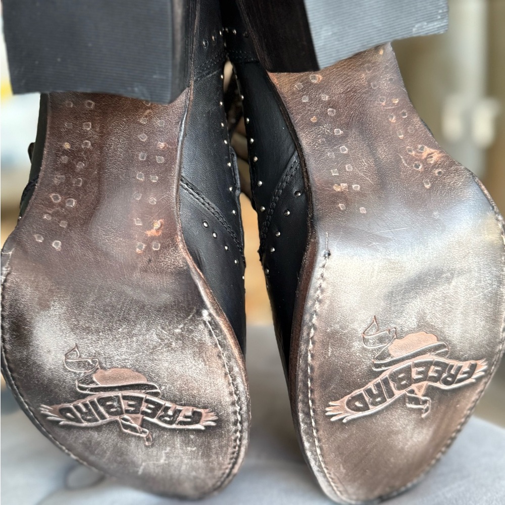 FREEBIRD distressed western country style Black Leather Buckle Ankle Boots - Picture 4 of 13